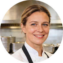 Portret van Annette Kranenburg, eigenaar van een cateringbedrijf